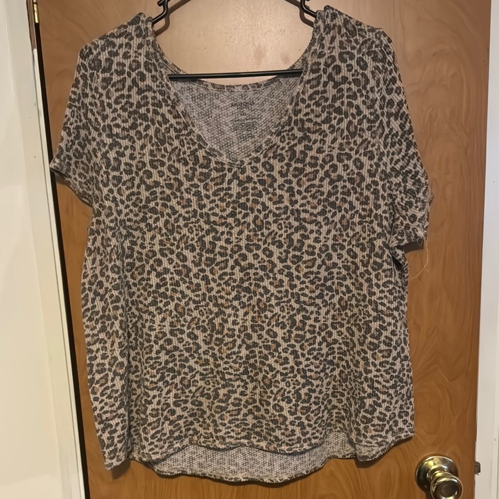 Arizona Jean Company Brown and Black Boxy Short Sleeve Blouse